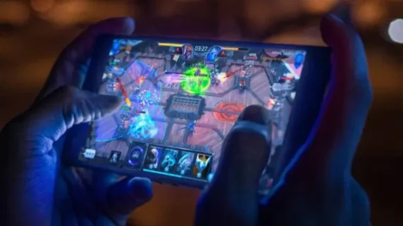 Technology-and-its-impact-on-mobile-gaming-03-640x360